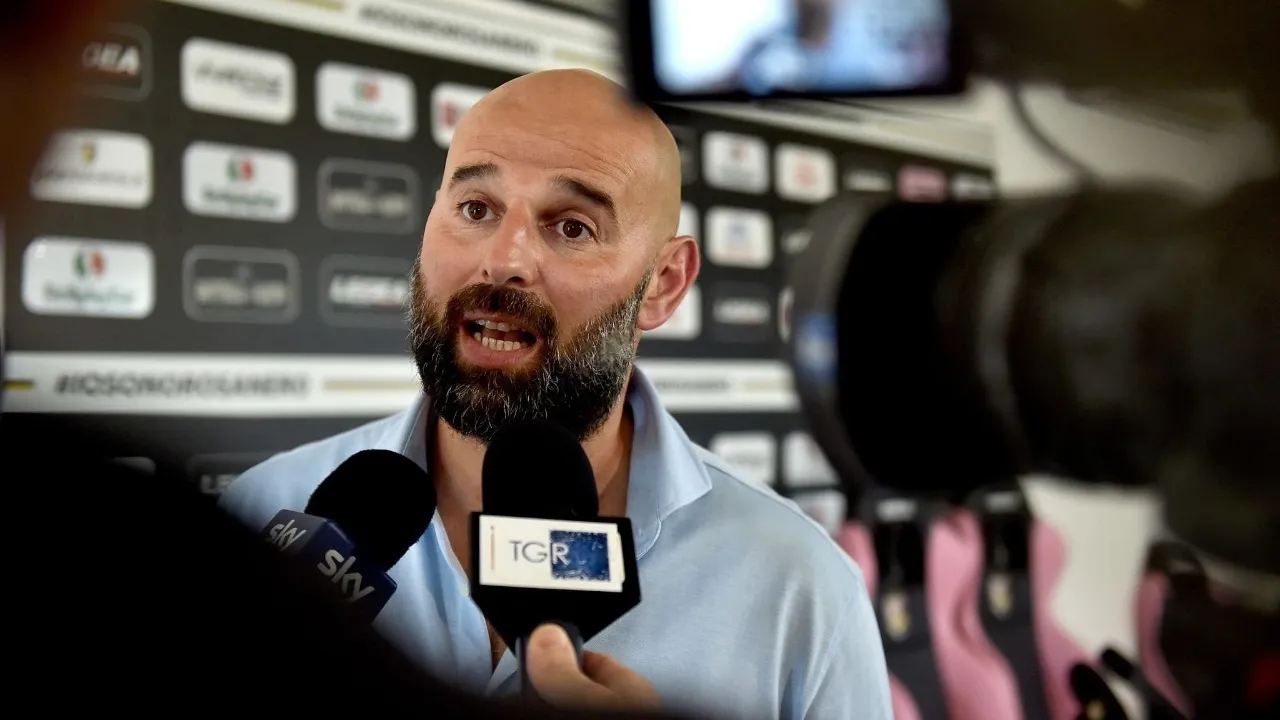 Casertana, Roberto Stellone tra i candidati per il dopo Espinal