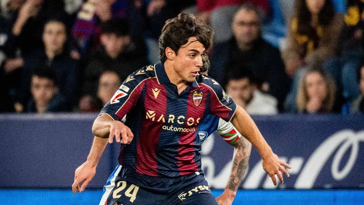 Calciomercato Lazio, Carlos Espí nel mirino: chi è il bomber del Levante