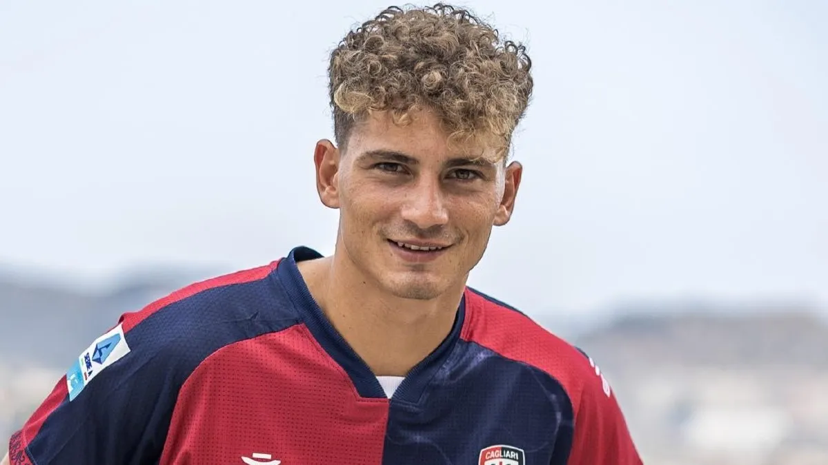 Intrigo Cagliari-Esposito: rottura, Napoli e Juve alla finestra