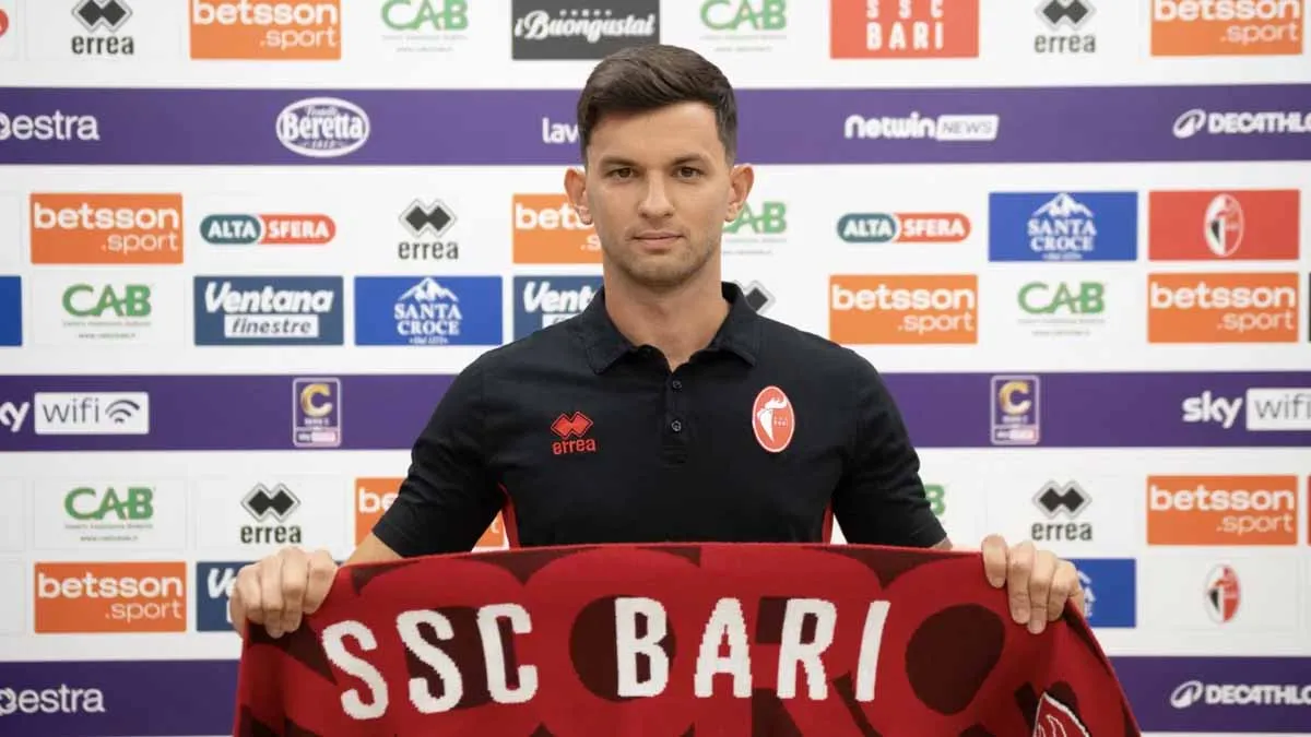Bari, ufficiale Matteo Anzolin: contratto fino al 2027