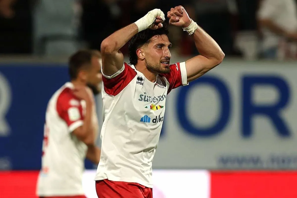 Calciomercato Catanzaro - Pecorino, accelerata per il centravanti della Juventus