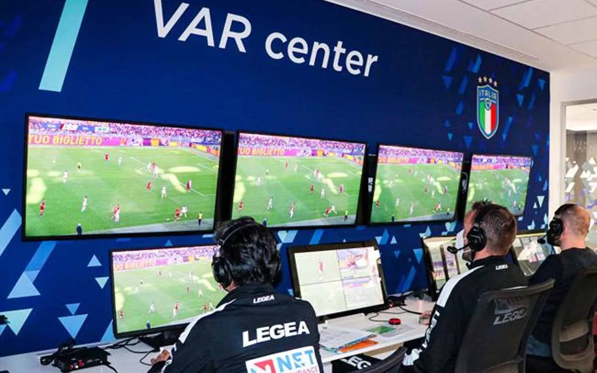 Var o non Var? Perché in Serie A il monitor viene chiamato sempre meno