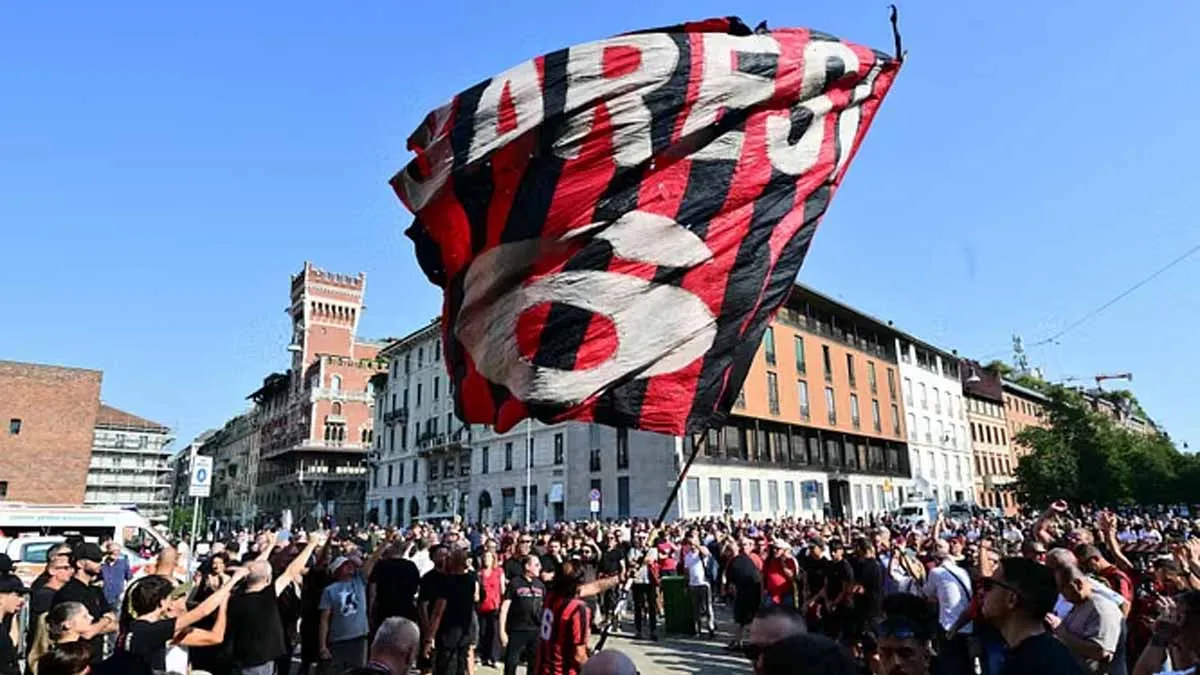 Funerali Franco Baresi, Milano saluta il leggendario capitano del Milan