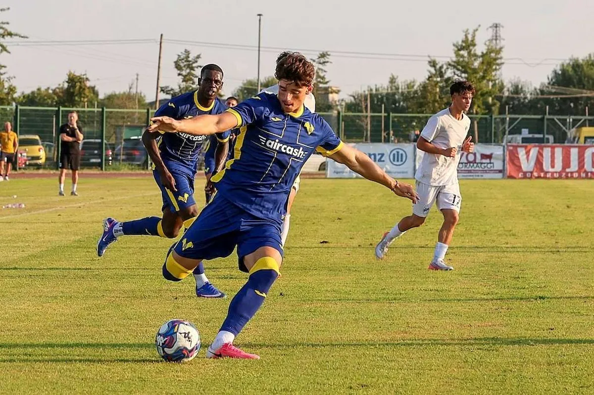 Verona-Vermesan, dai 16 gol al Widzew: perché parte dopo il rinnovo
