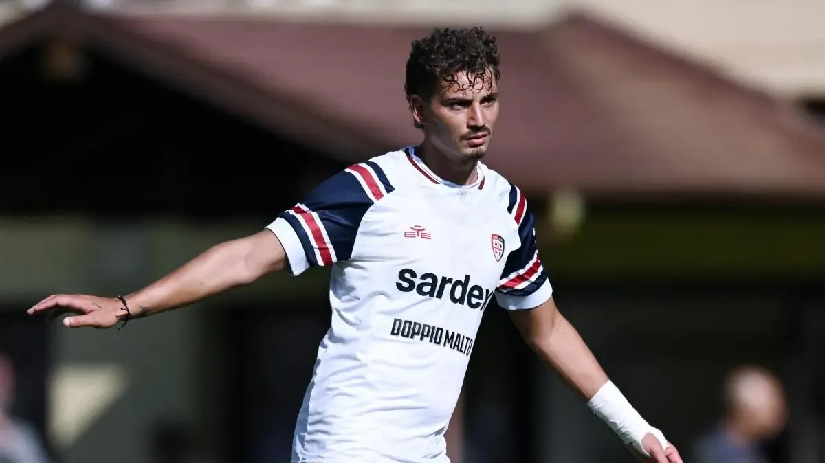 Caso Esposito, addio Cagliari? Atalanta, Como e Torino alla finestra