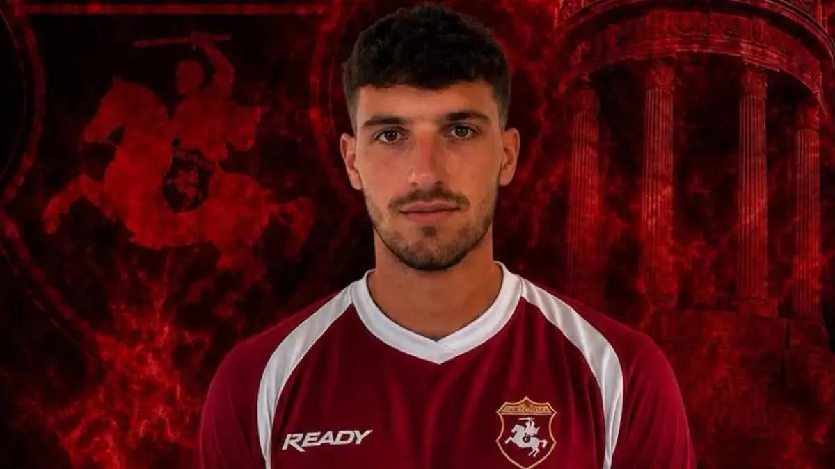 Ancona, ufficiale l'arrivo a centrocampo di Emanuele Menghi