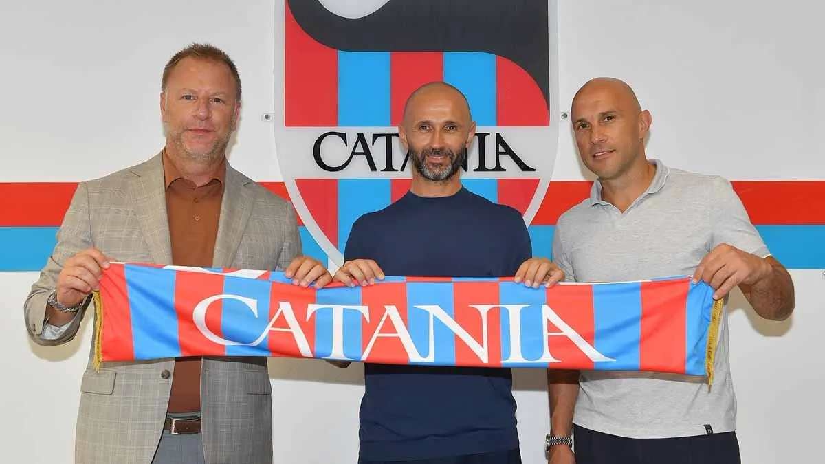 Calciomercato Catania - Si riparte con il ds Varrà: accordo biennale