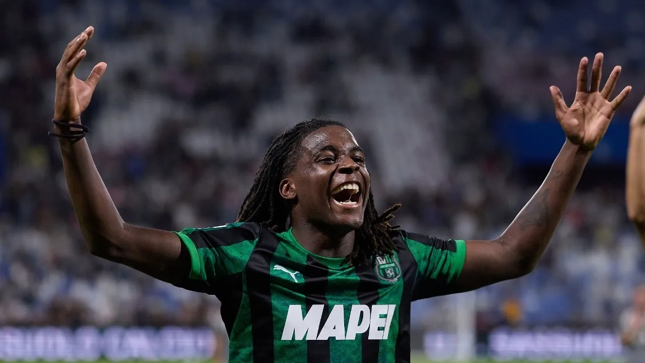 Calciomercato Roma, occhi su Bakola: perché piace il talento del Sassuolo